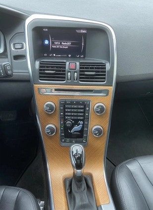 Volvo XC 60 cena 79900 przebieg: 85260, rok produkcji 2017 z Szydłowiec małe 436
